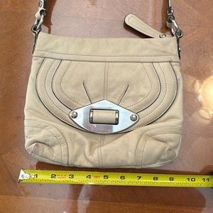 B Makowsky shoulder, Crossbody bag, off-white, soft, leather organizer, purse-